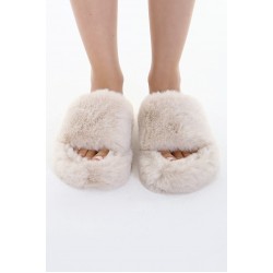 Дамски зимни чехли с пух в светло бежово