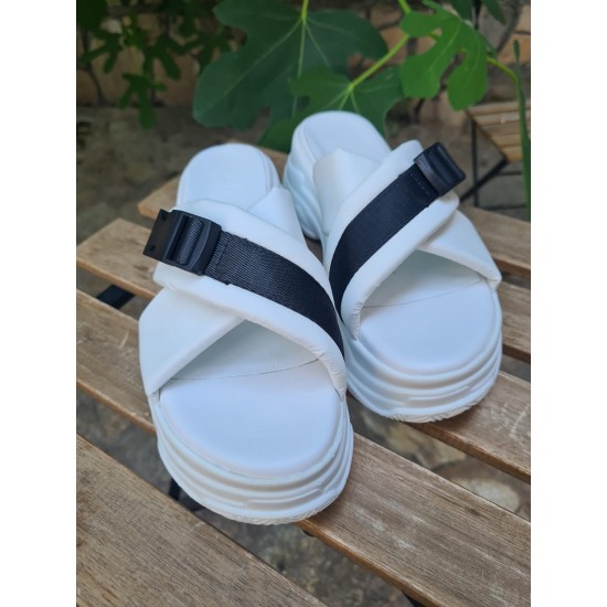  Дамски сандали с високо подметка